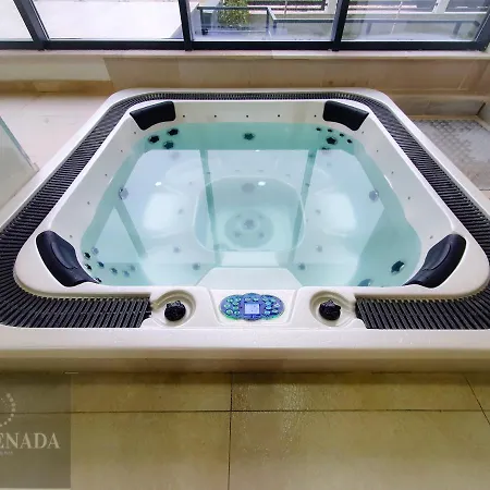 Apartment Sunrise Pool & Mamaia Nord *