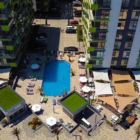 Apartment Sunrise Pool & Mamaia Nord