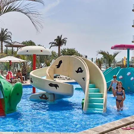 公寓 Sunrise Pool & Mamaia Nord 3*