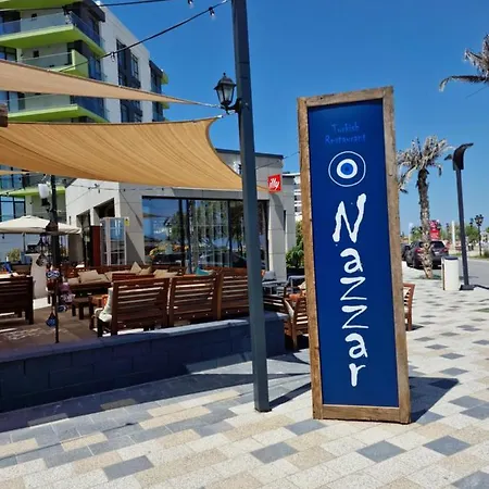 Sunrise Pool & Mamaia Nord 公寓 那沃达利