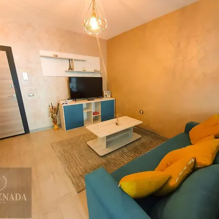 Sunrise Pool & Mamaia Nord Apartmán 3*