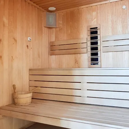 Apartmán Sunrise Pool & Mamaia Nord