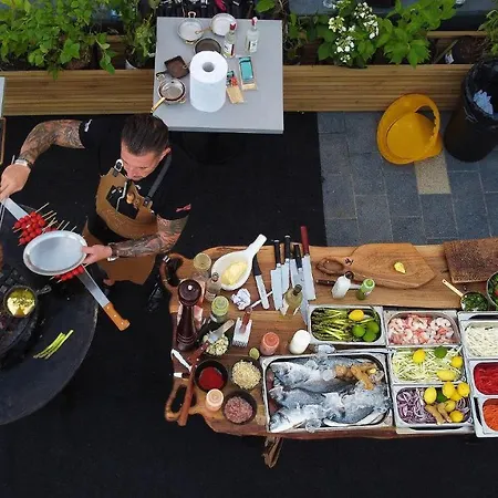 Sunrise Pool & Mamaia Nord Apartmán