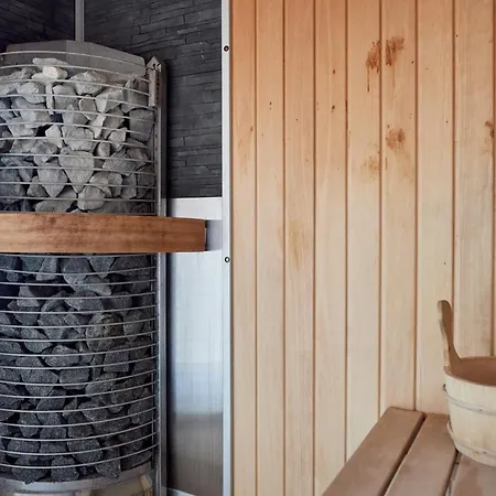 Sunrise Pool & Mamaia Nord 3* Năvodari