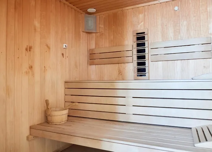 Apartment Sunrise Pool & Mamaia Nord